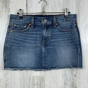 Levi's denim mini skirt 100% cotton raw hem size 26 blue